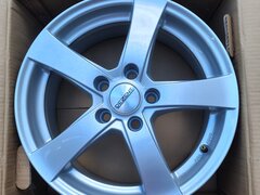Jante aliaj 16 zoll noi marca Dezent, gama Ford / Peugeot / Volvo / Renault